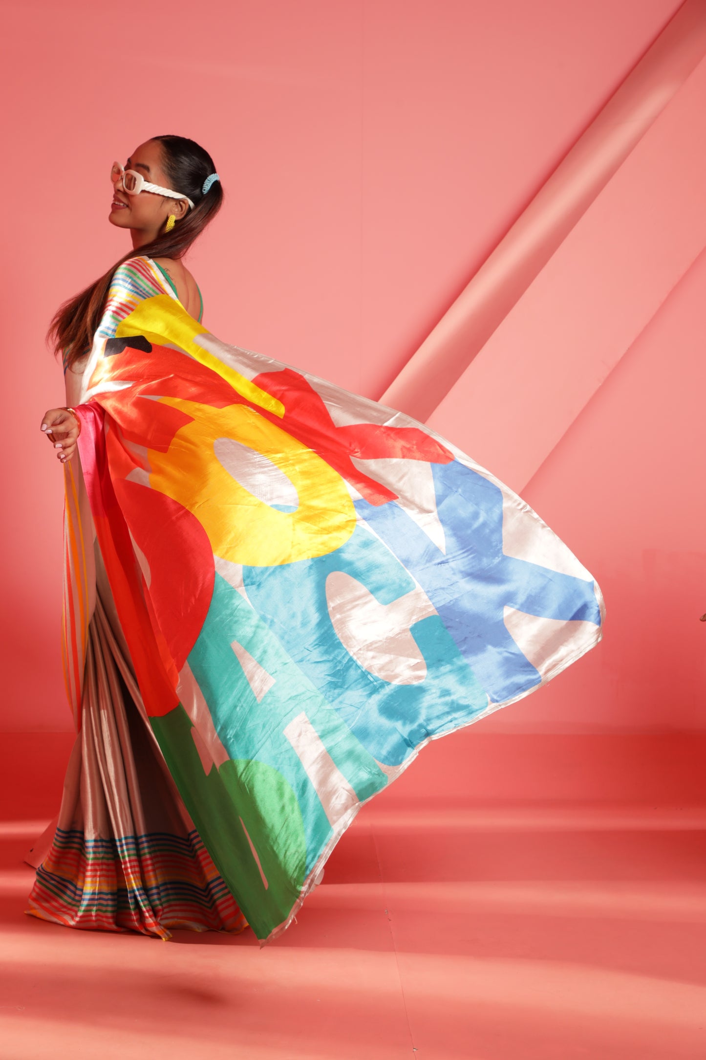 DONÕT LOOK BACK SAREE