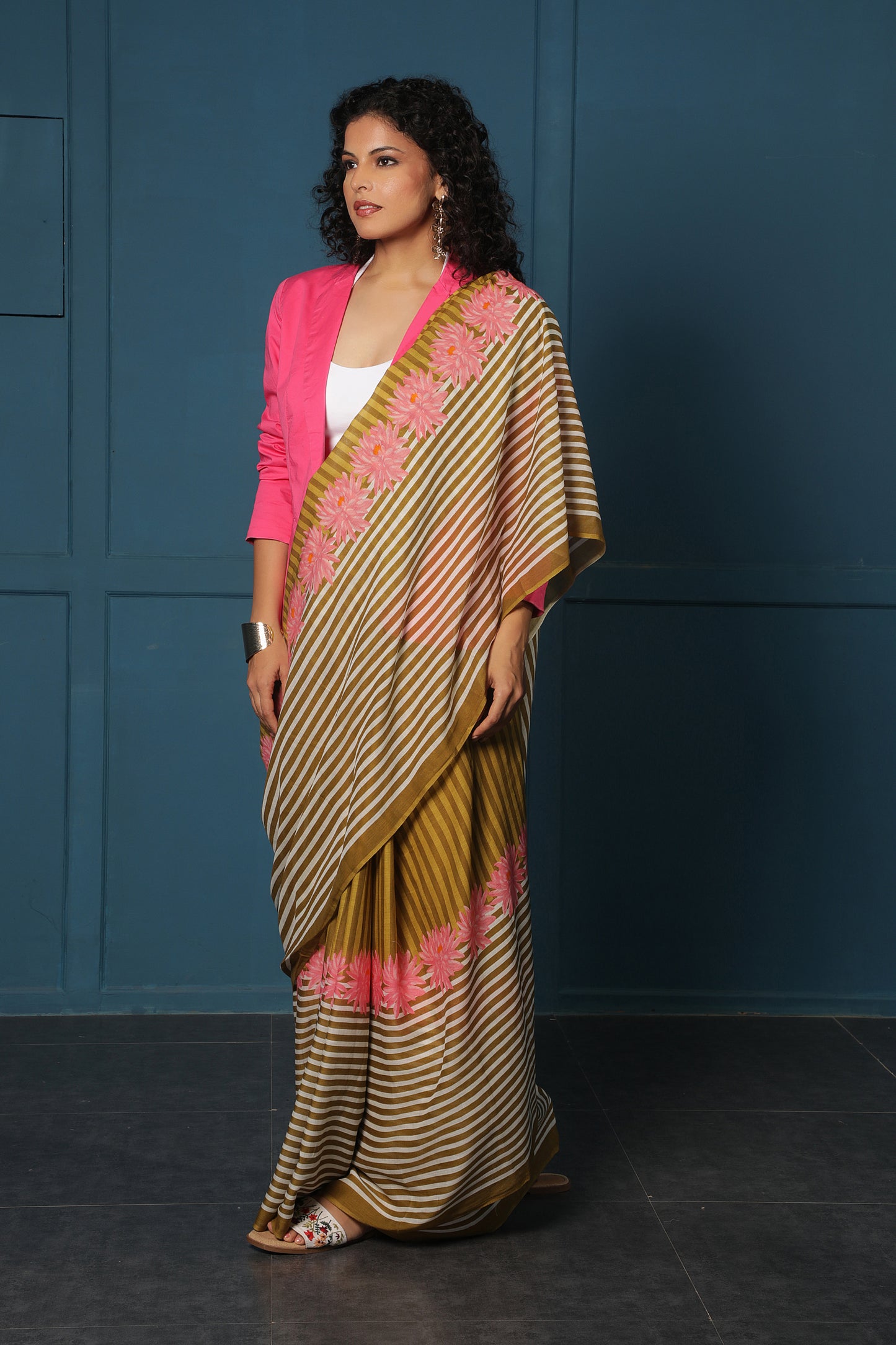 OLIVE FLORAL STRIPE SAREE