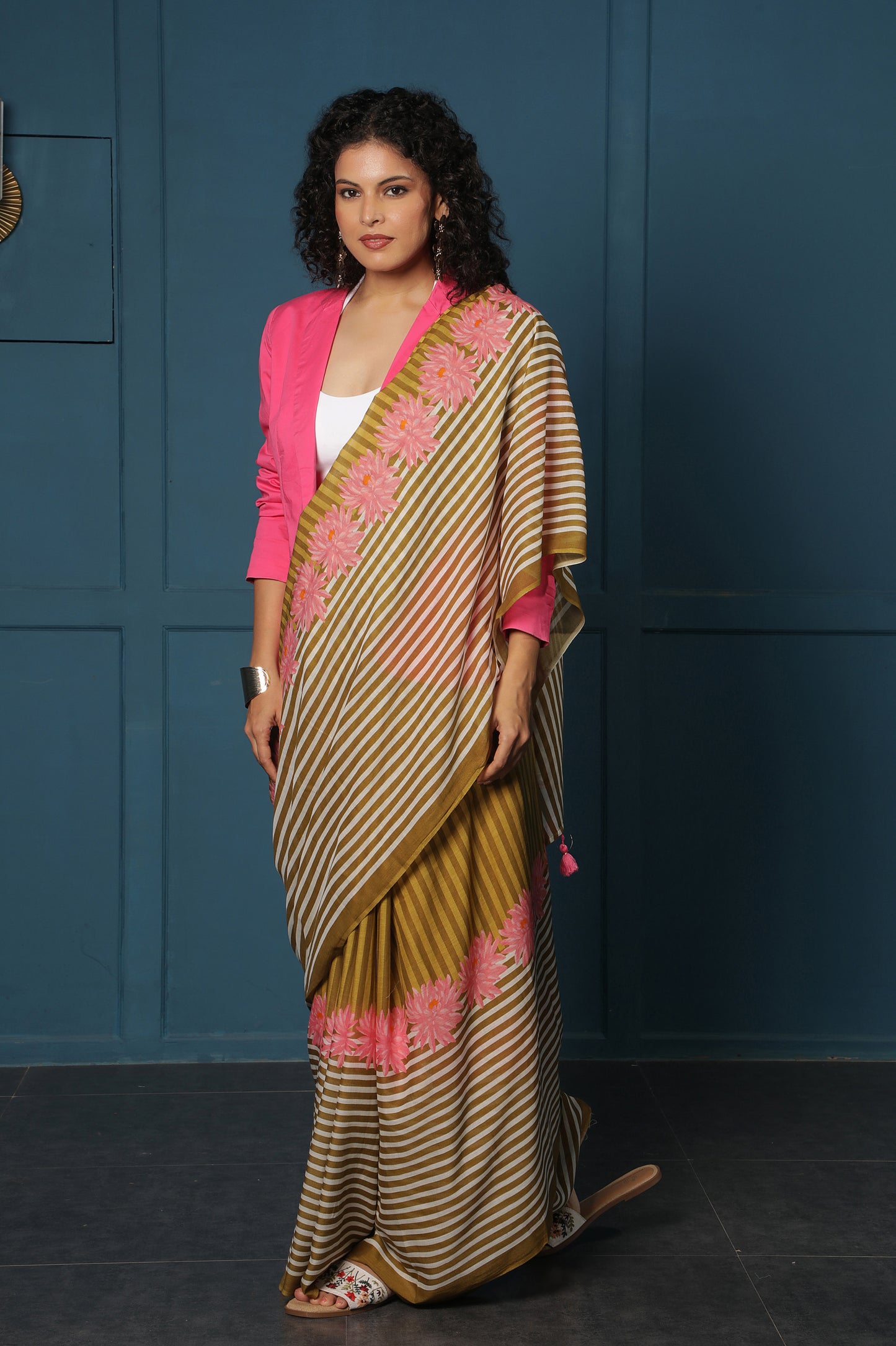 OLIVE FLORAL STRIPE SAREE