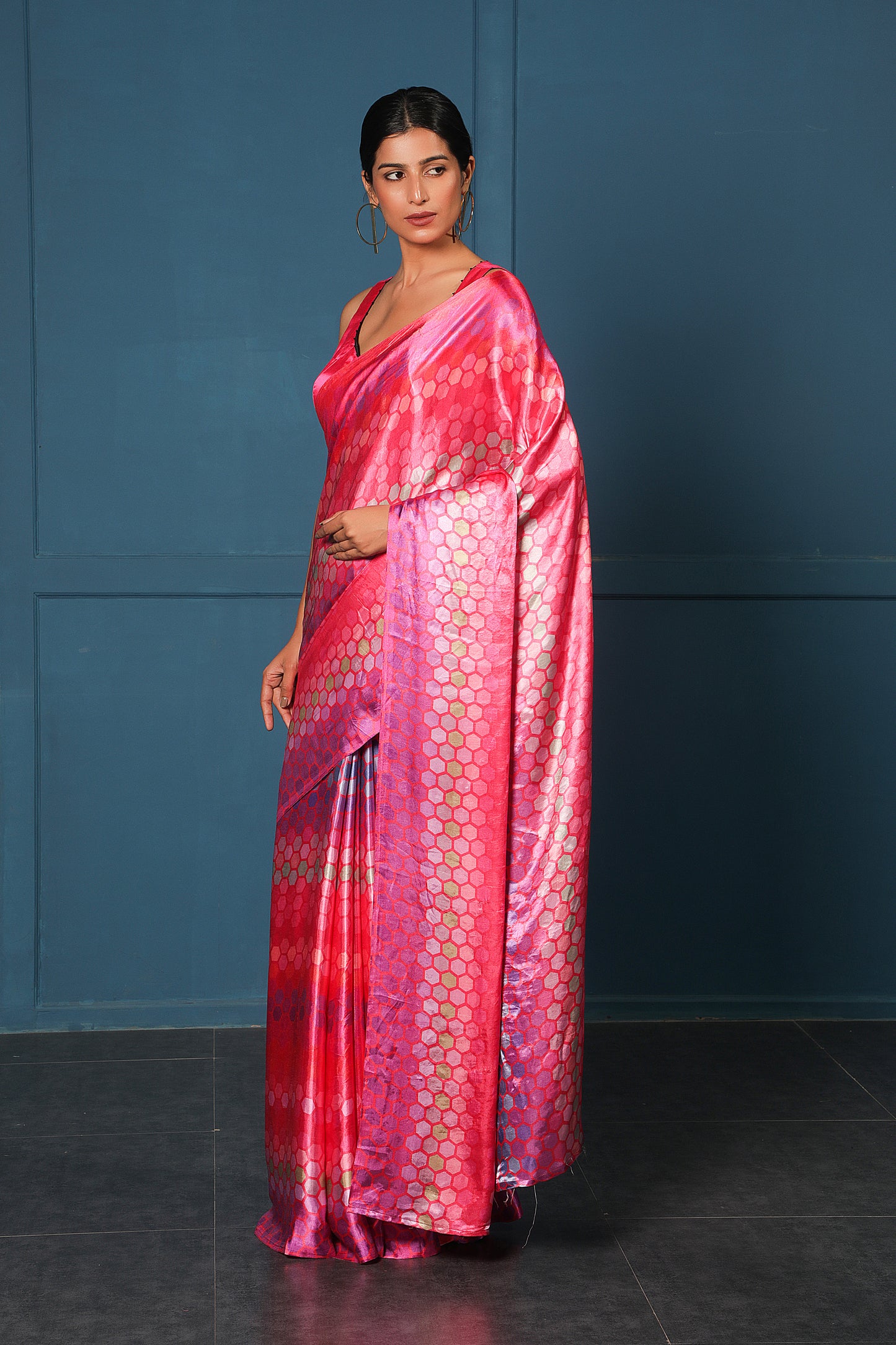 FUCHSIA GLOW SAREE